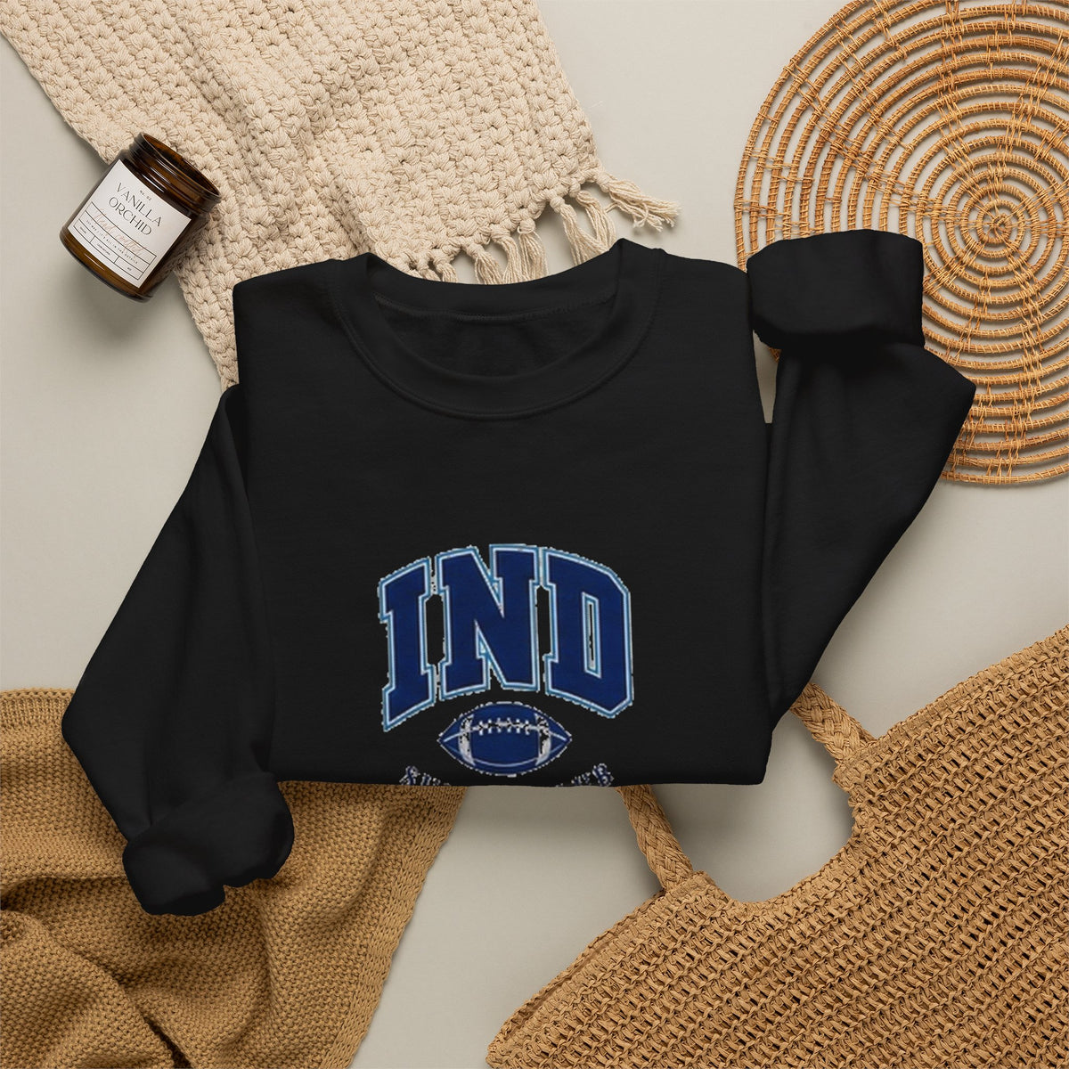 IND Sunday Club Crewneck